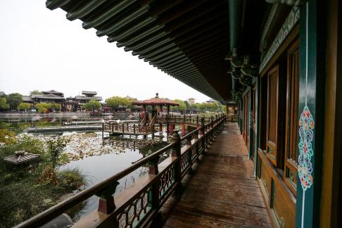 Visit the ancient city 88