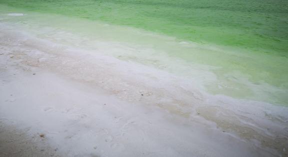 The water is like jade 2