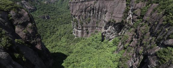 Green mountains are always here 7