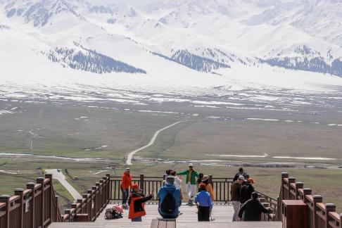 Mountain Trail Watching Snow 7