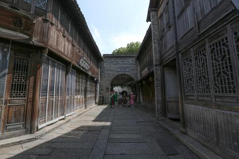 Jiangnan Rain Lane 8