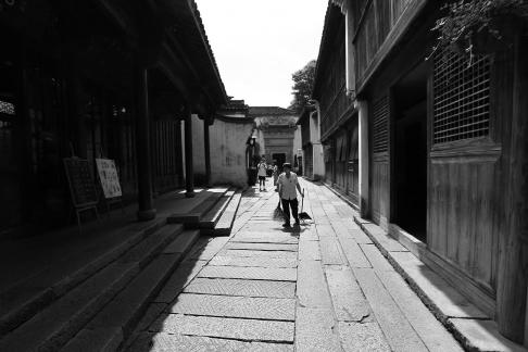 Jiangnan Rain Lane 14