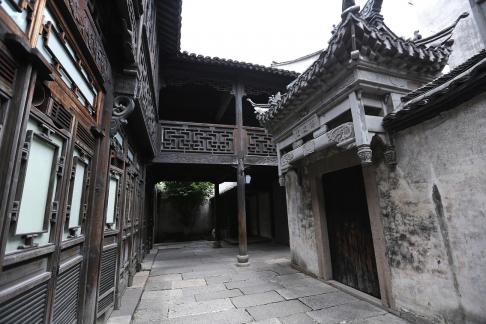 Time steps slowly 16