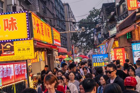Night snacks in the alley 8