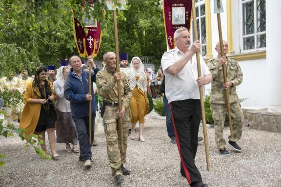 Religious procession in Chernopil-2