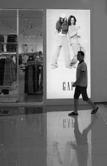 Shopping malls in big cities 18