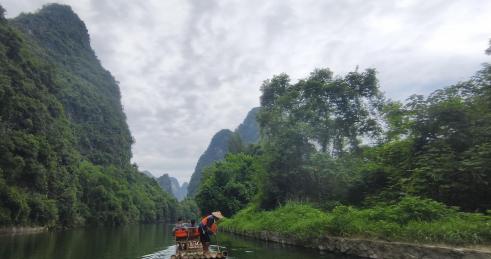 Bamboo raft water midstream 27
