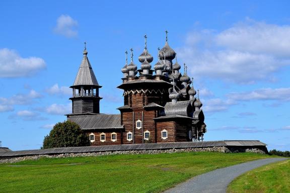 Kizhi island temple