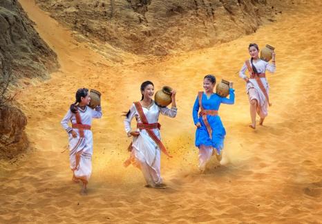 Four girls running