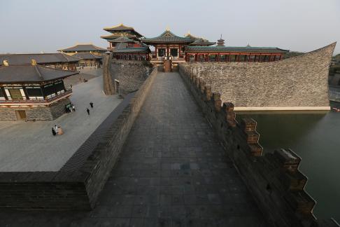 Visit the ancient city 5