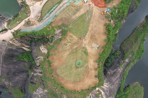 by the mountains and rivers 15