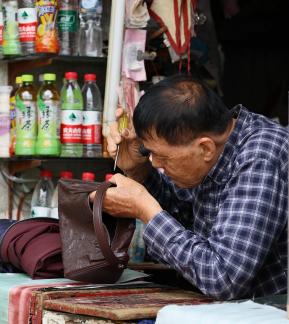 The Time at Hand on the Street 5