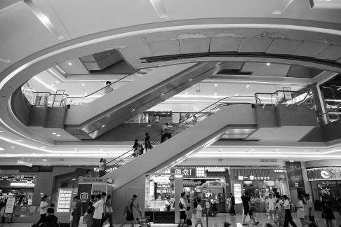 Escalator passing through 1