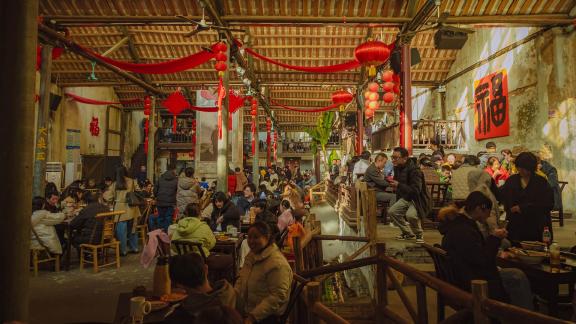 Tea houses in the city 1