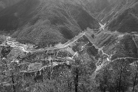 The winding mountain path 3