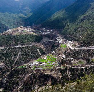 The winding mountain path 10
