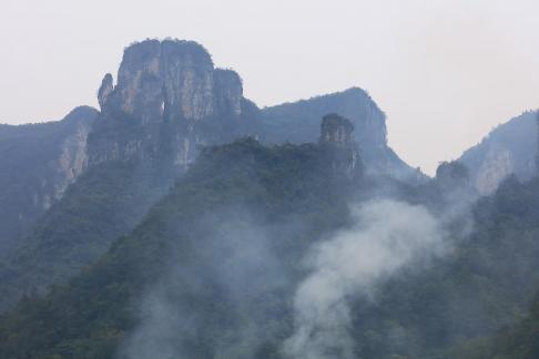 Clouds and mist over the ridge 9
