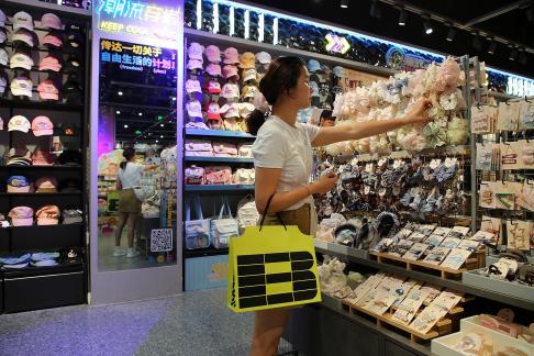 Shopping malls in big cities 40