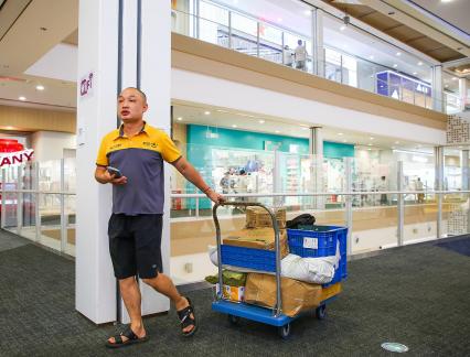 Shopping malls in big cities 48