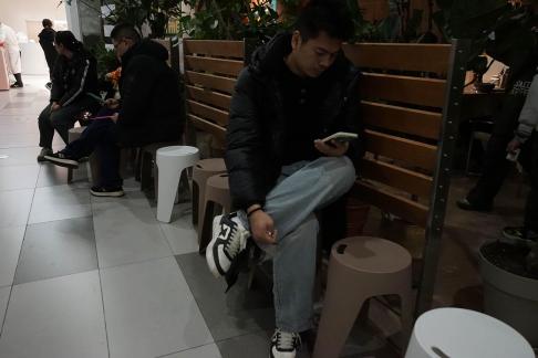 shopping mall 23