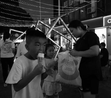 Streets and alleys fireworks 17