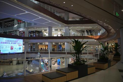 A corner of the city center 18