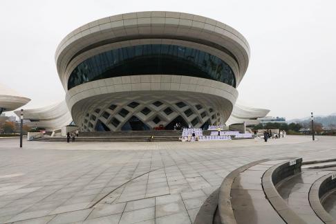 Modern Dome 8