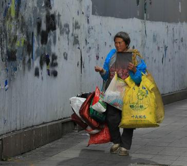 Market streets and alleys 11