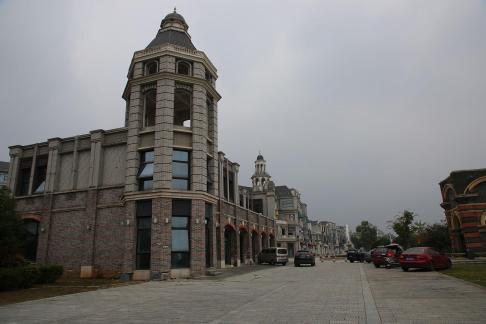Grey Tune Ancient City 10