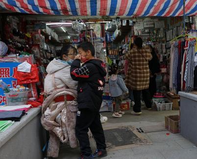 Strolling through the Old Street 3