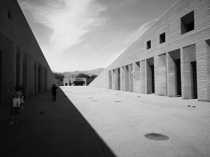 Light and Shadow Alley 2