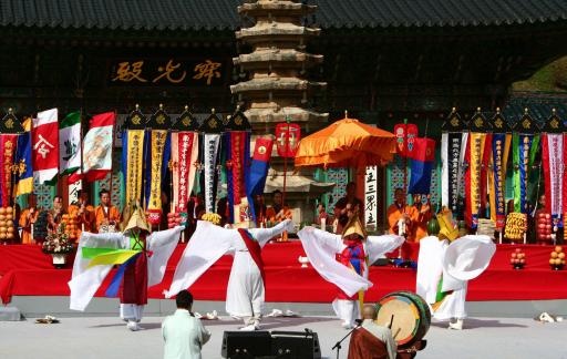 Buddhist Ceremony 02