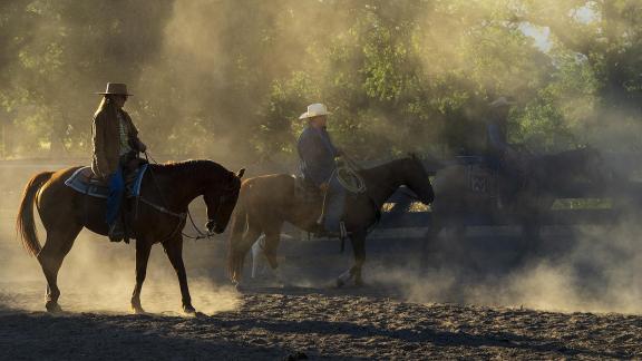 3 Dusty Riders