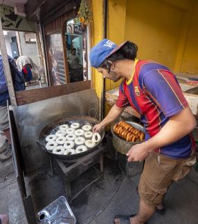 Kalimpong Donut Frying