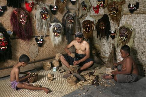 Mask Makers 1