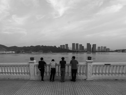 Looking towards the distant city 3