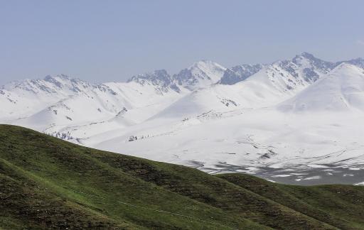 Celestial snow without dust 12