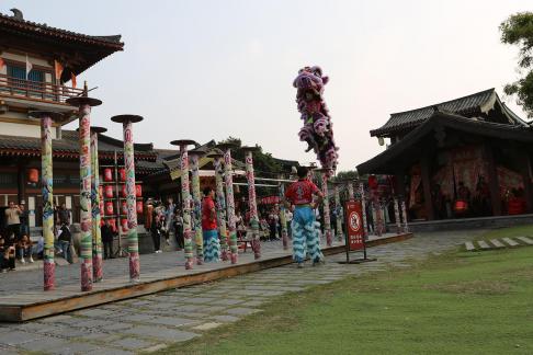Xiangshi Ancient Town 1