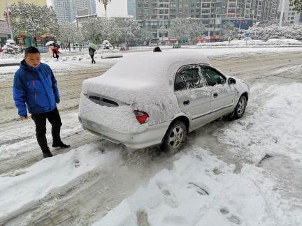 Snowy scenery 10