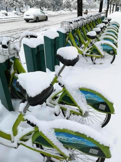 Snowy scenery 7