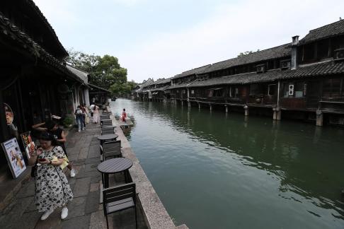 Water side house 4