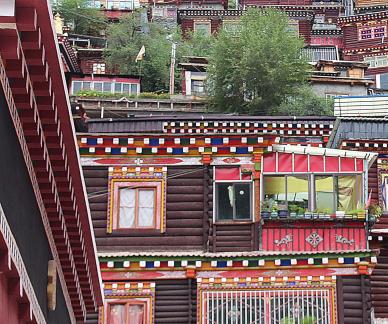 Houses on the mountain ridge 8
