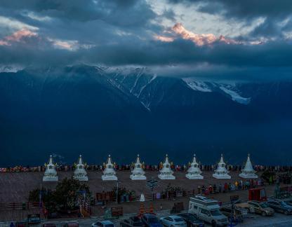 Snowy Mountain Stupa 31