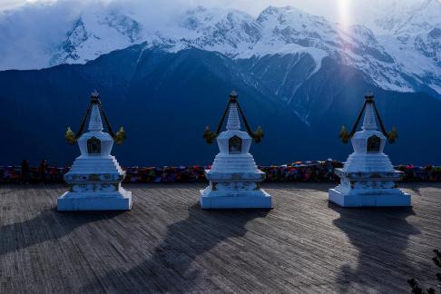 Snowy Mountain Stupa 24