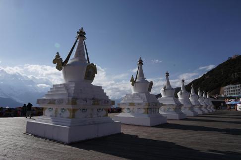 Snowy Mountain Stupa 20