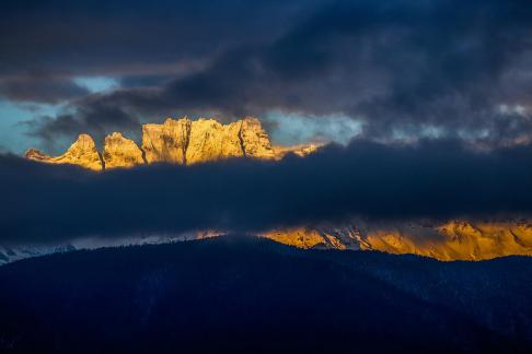 Yunshan Golden Summit 5