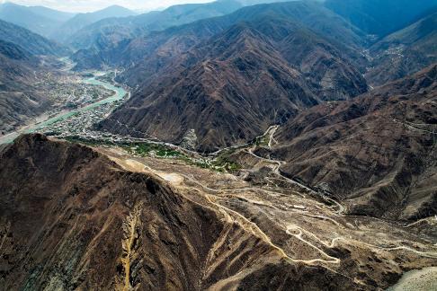 Scale of Mountains and Rivers 1