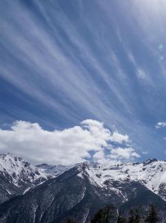 Snowy Peaks and Clear Clouds 15