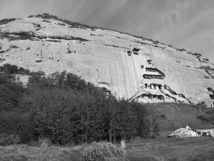 Horseshoe Thousand Buddha 16