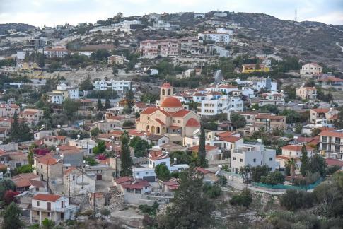 Agios Tychonas village